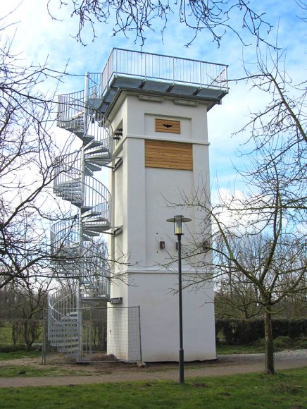 Trafo-Turm-Bislicher-Insel-02